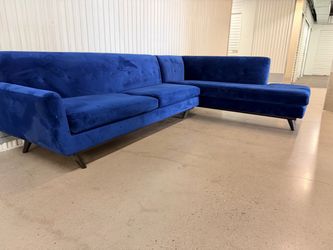 Blue sectional sofa with chaise 116”