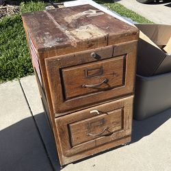 Shop cabinet with wheels