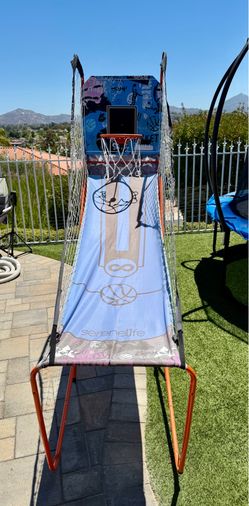 Basketball arcade