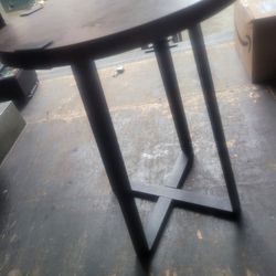 End Table 30$