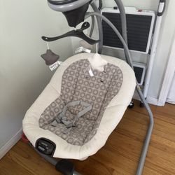 Graco Baby Swing
