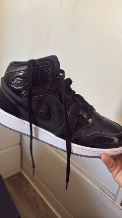 Shoes for sale / Zapatos en venta
