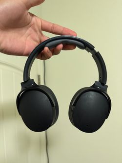 Skullcandy headphones
