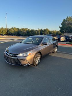 2017 Toyota Camry hybrid
