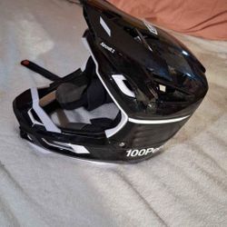 100% Aircraft 2 Helmet Large In Excellent Condition 