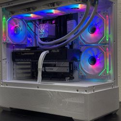 Ryzen 7 9800X3D| RTX 5080 | 32GB DDR5 | Custom Gaming PC