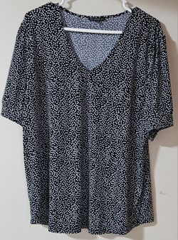 XXL Adrianna Papell Black and White Blouse