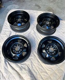 Black satin painted steel wheels
1(contact info removed) JEEP CHEROKEE STEEL WHEEL 5 HOLES 15X7
5 LUG 6 SPOKE 5 x 4.5 lug pattern
5” OEM