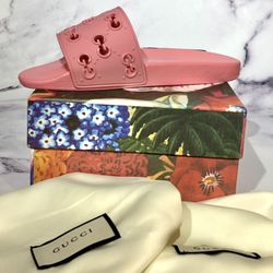  🩴Gucci Rubber GG Slide Sandals in Pink – Women’s 6.5 & 7 Ready for Pickup!
