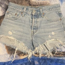 Women’s Levi’s Denim Shorts Size W 24