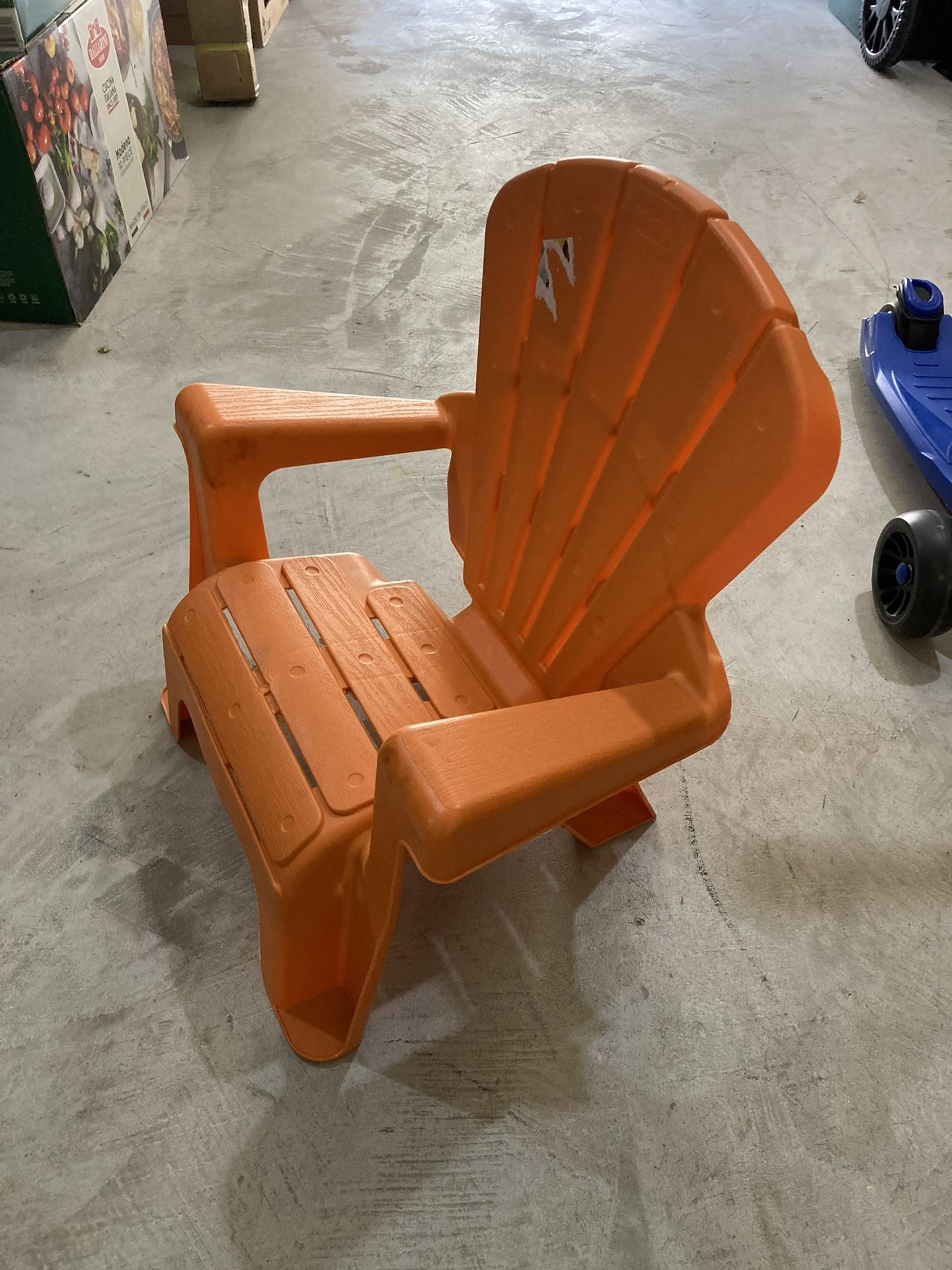 Kids beach chair  Can be used indoor or outdoor 