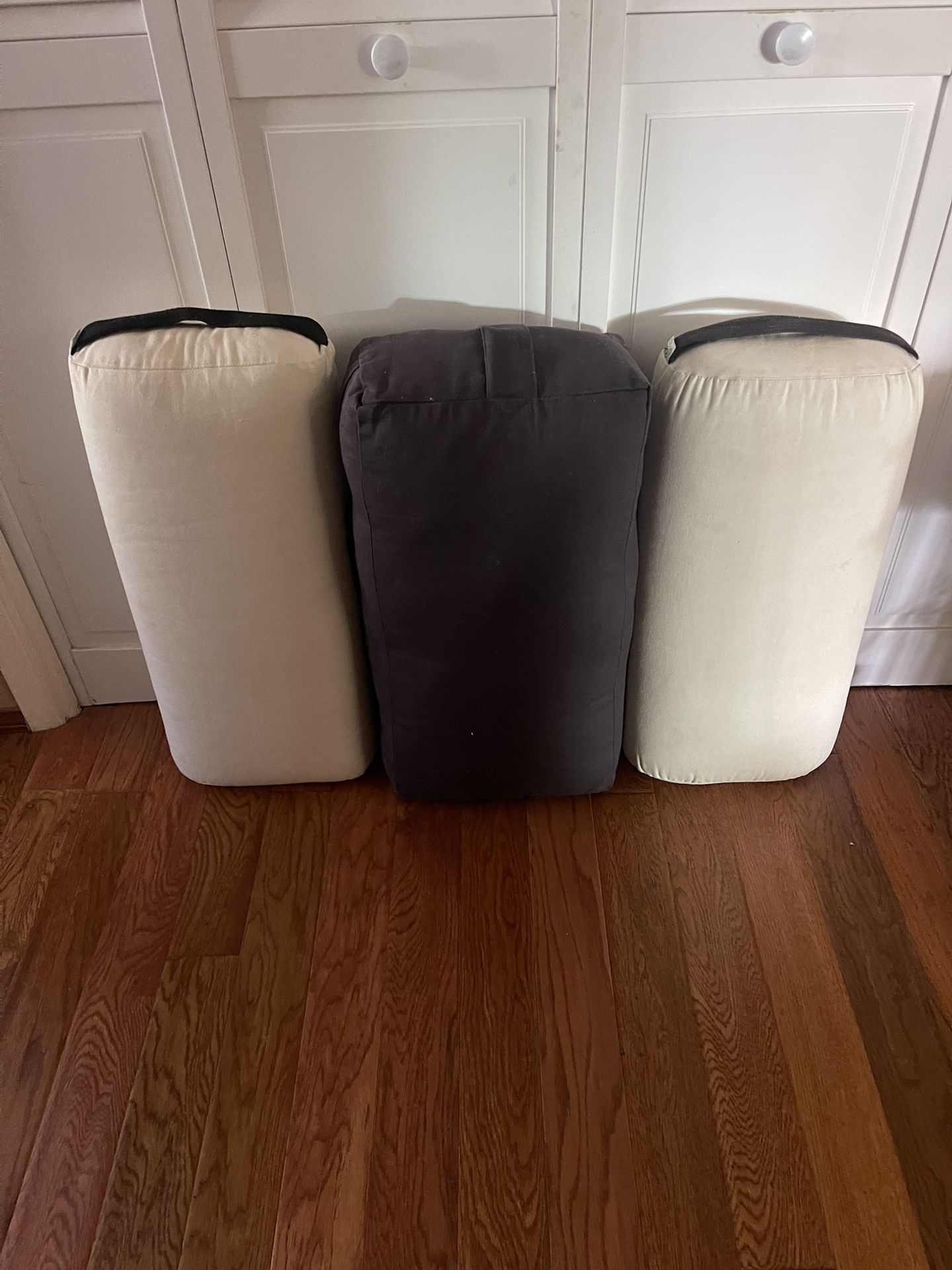 Bean Organic Yoga pillows