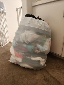 Ladies / Jr. Clothes - GIANT Bag packed full