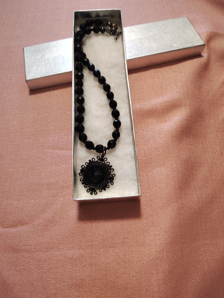 Goth Like Choker Necklace