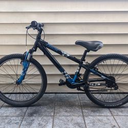 Trek 24" 21-Speed Hybrid Mountain / Road Bike - Light 12" Aluminum Frame - Front Shocks - TUNED - Comfort Seat (MSRP $320)
