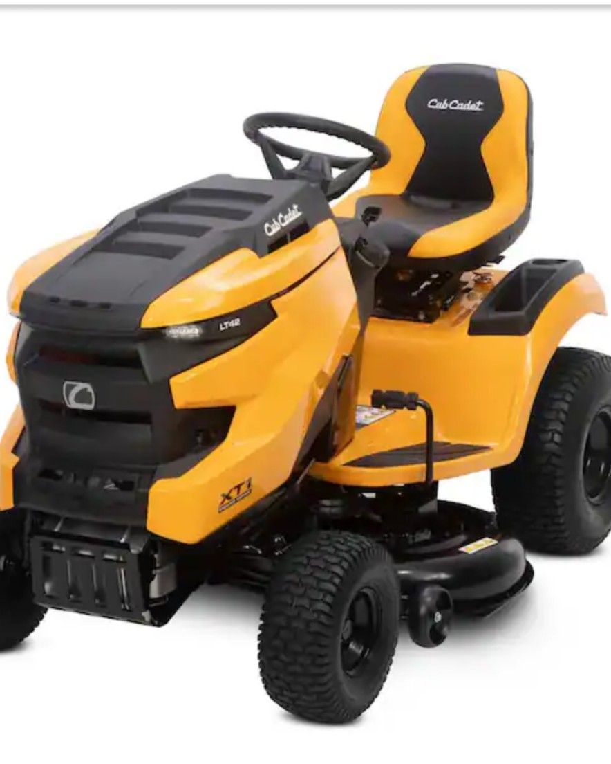 Cub Cadet
XT1 Enduro LT 42 in. 19 HP Briggs and Stratton Engine Hydrostatic Drive Gas Riding Lawn Tractor