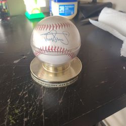 Darryl Strawberry Autographed Ball