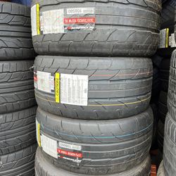 NITTO NT555R2 305/35R20 TIRES FOR SALE!!!!