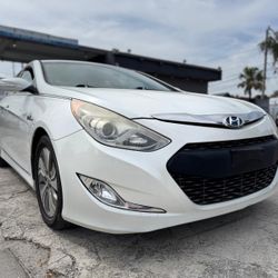 2013 Hyundai Sonata Hybrid Limited 