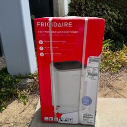Frigidaire 10000 BTU Portable Air Conditioner 