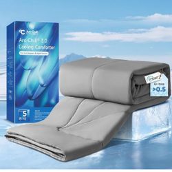 Cooling Comforter King Size Arc-Chill Cooling Blanket Lightweight Summer Quilt Gray