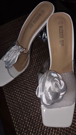 Brand New White Satin Flower Clear Block Heels | Sz 9.5-10
