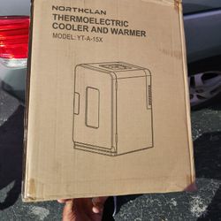 Northclan Thermoelectric Cooler and warmer