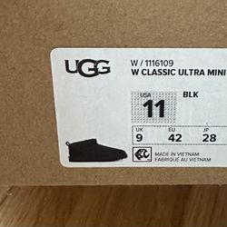 New In box Women’s Ugg 