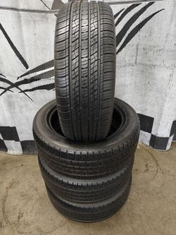 235/55r19 Kumho Crugen Premium All Season Tires