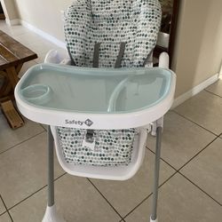 Brand new High Chair 