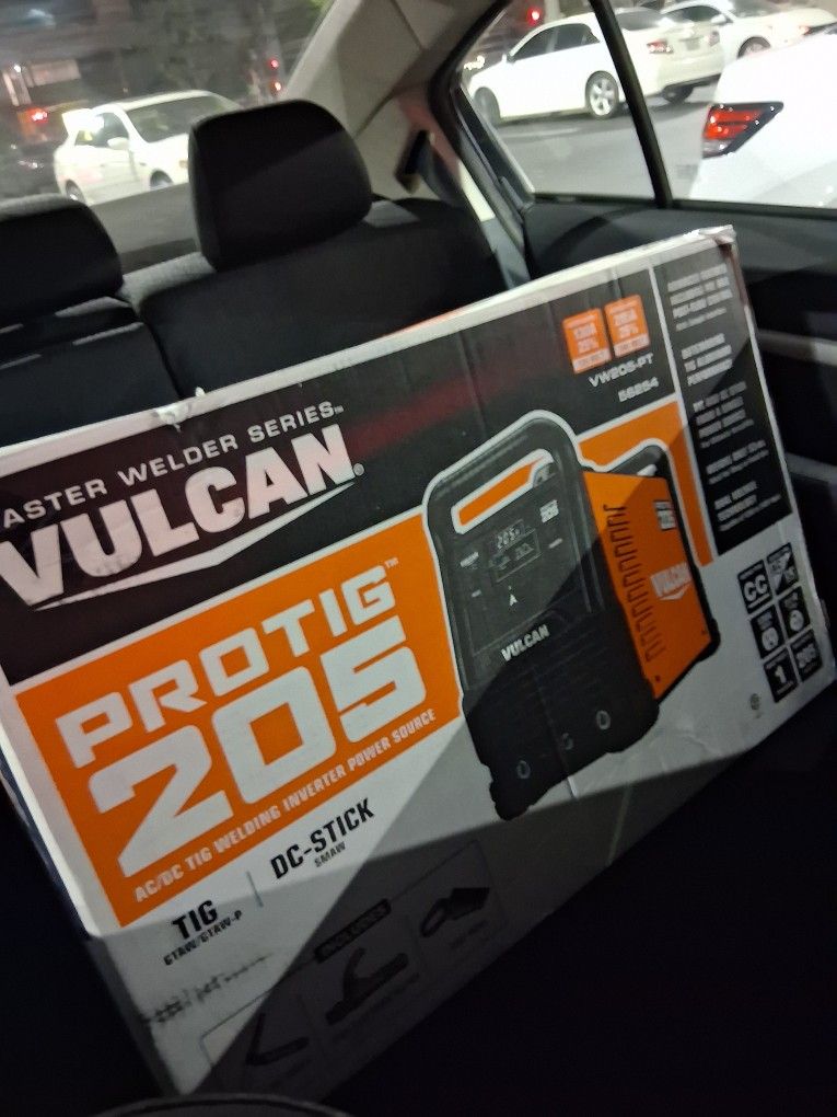 VULCAN PROTIG 205 Industrial Welder with 120/240V Input