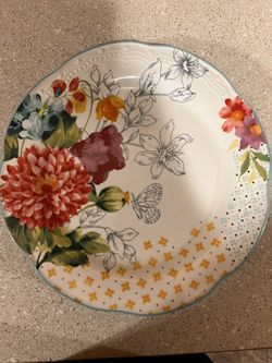 Pioneer Woman Dinnerware