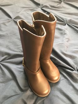 Girl boots
