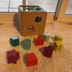 Cubo De Figuras Geométricas De Madera