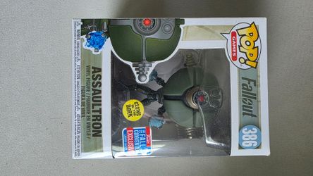 Funko Pop Fallout Assaultron #386 GITD 2018 Fall Convention Exclusive