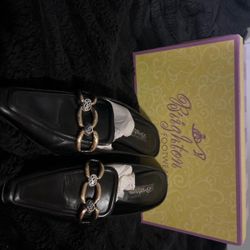 Black And Gold Leather Loafers 