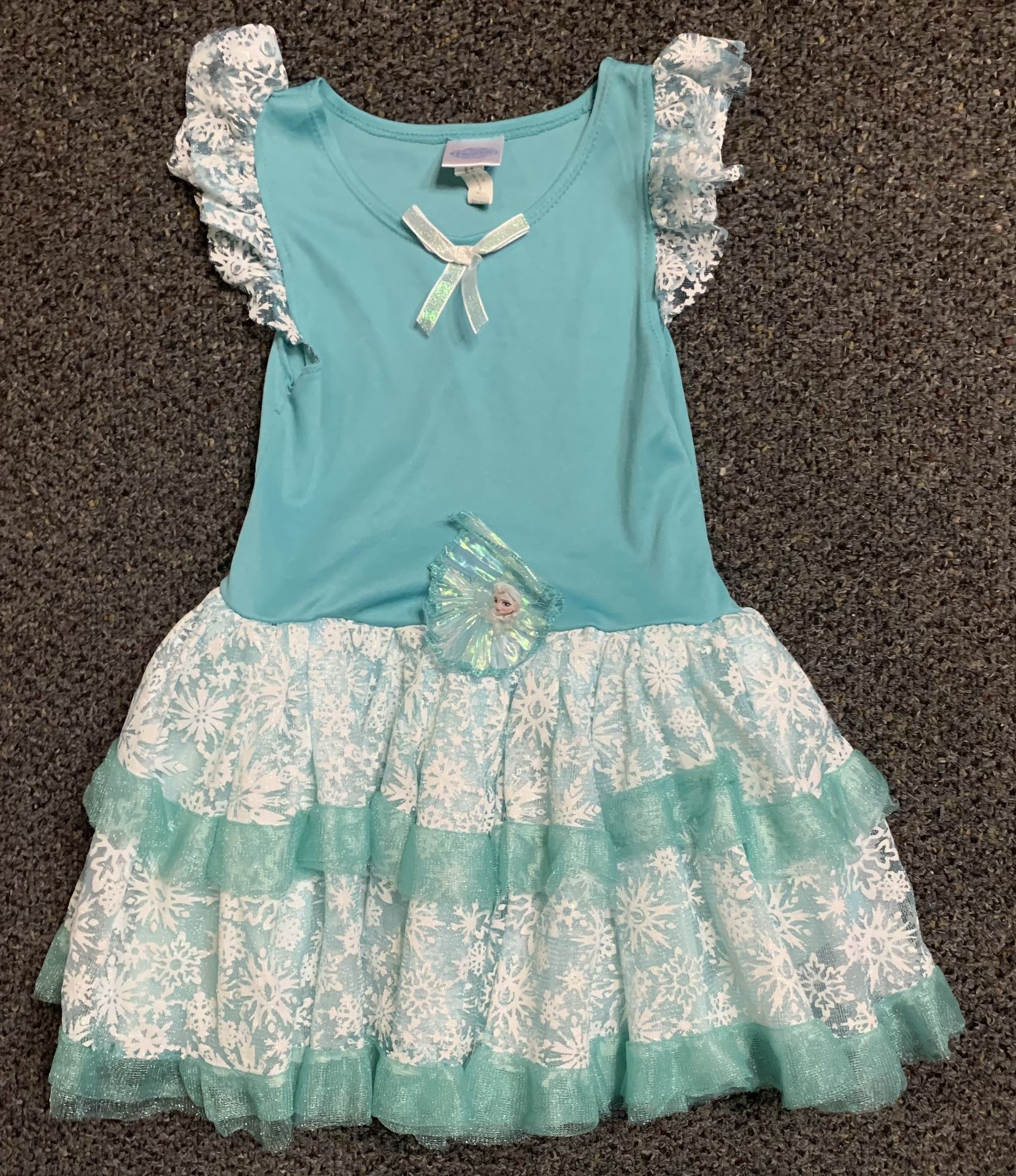 Disney Frozen Elsa girls size 5/6 shimmery tutu dress