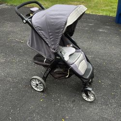 Chicco Bravo Quick-Fold Collapsible Stroller 