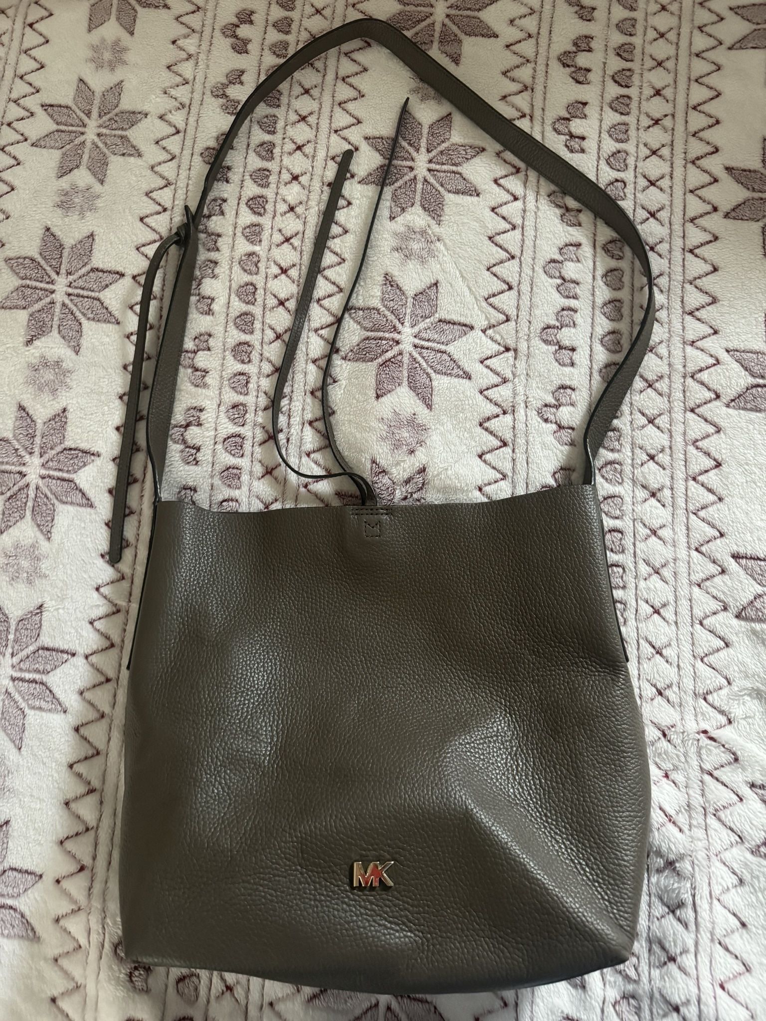 Michael Kors Junie Large Pebbled Leather Bag