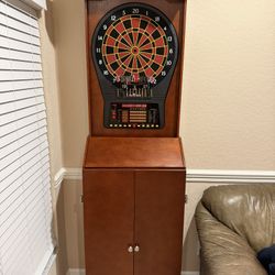 Arachnid Standing Electronic Dart Board