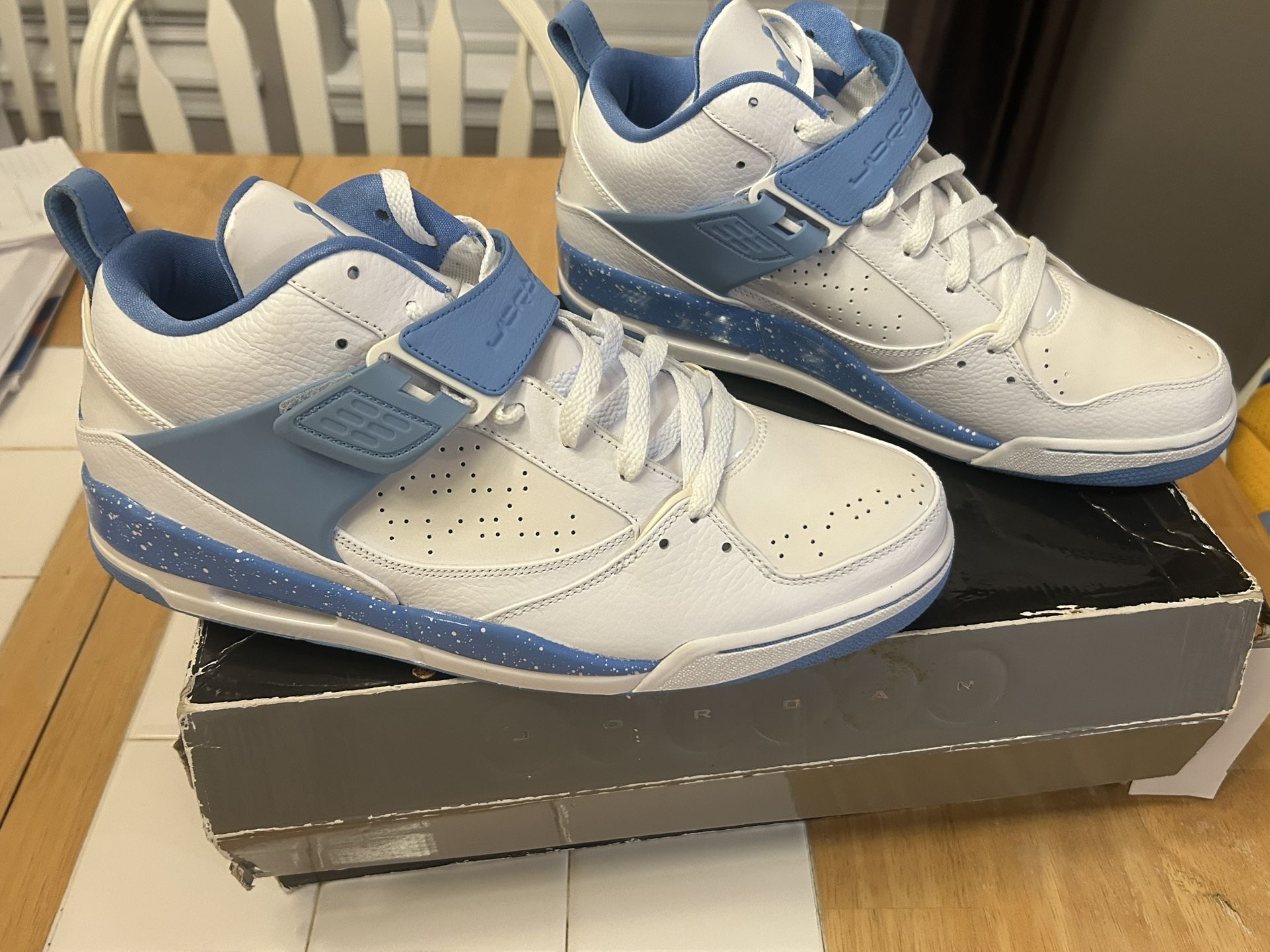 Jordan Flight 45s White/University Blue
