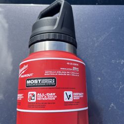 Milwaukee Pack out insulated 36OZ bottle