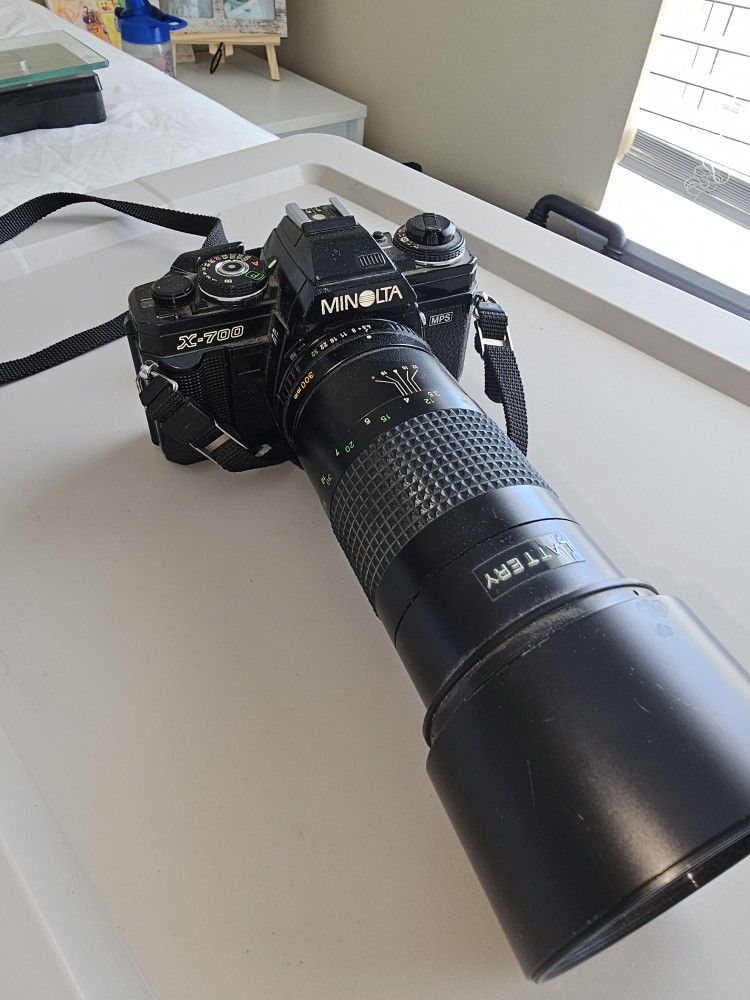 MINOLTA X-700