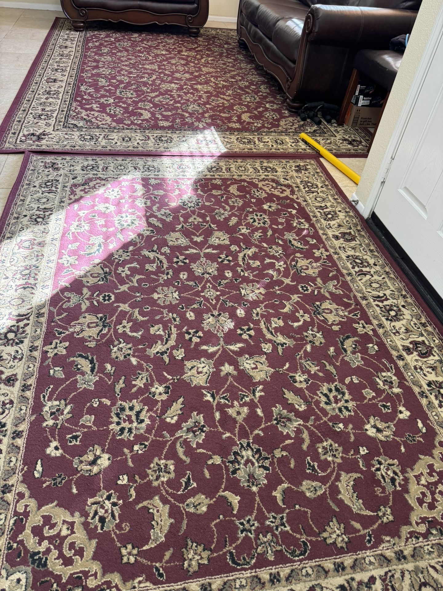 Sofa Loveseat And 2 Carpets 200$