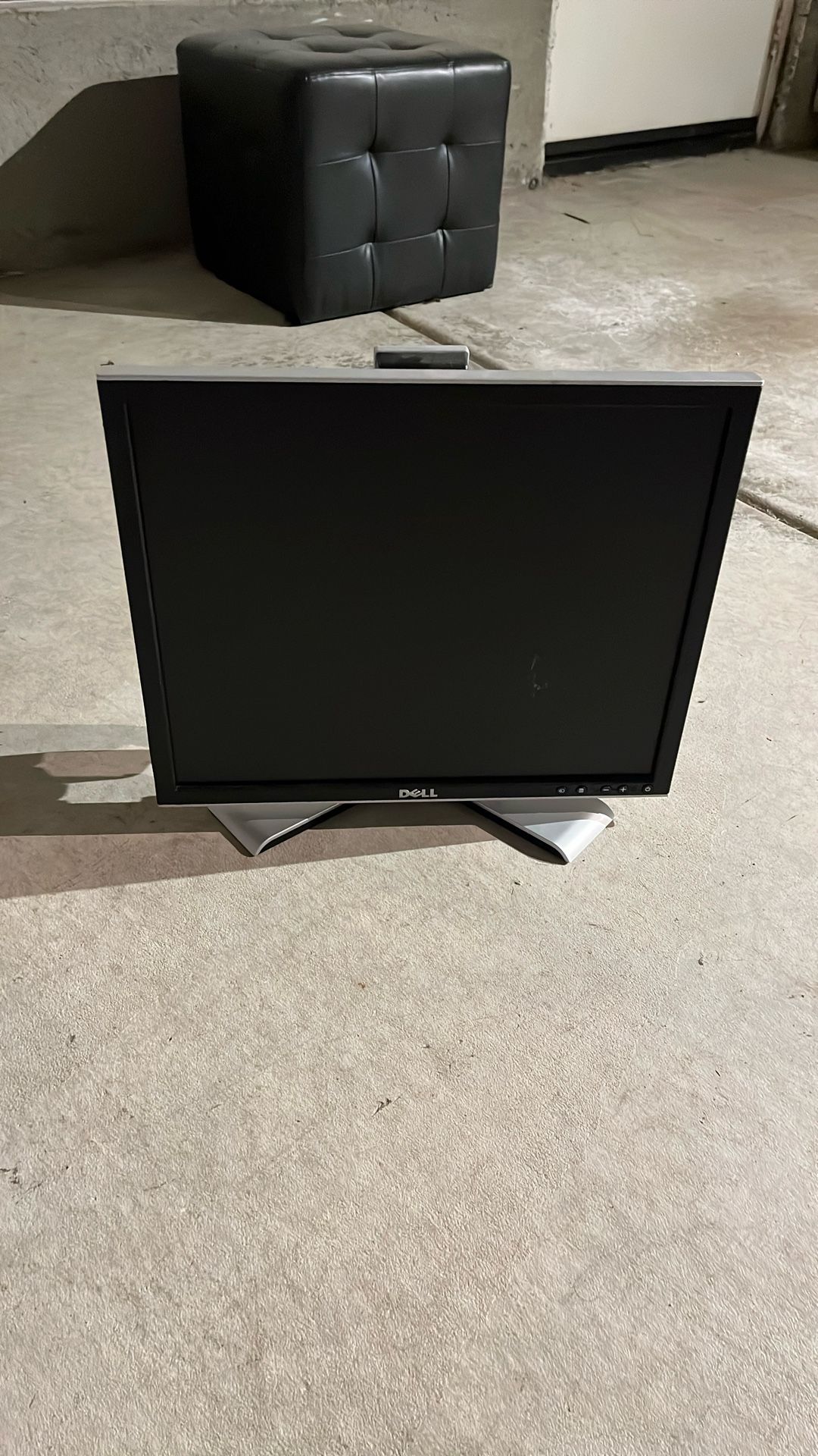 Dell Monitor Small