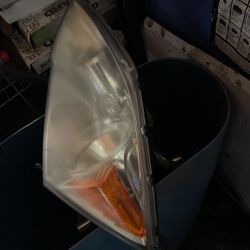 08 Crv Left Front Headlight