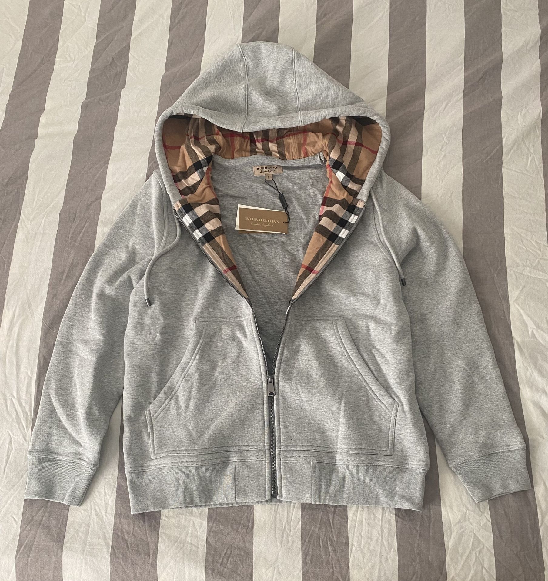 Burberry Classic Checkered Zip Up Hoodie Size Medium Brand New