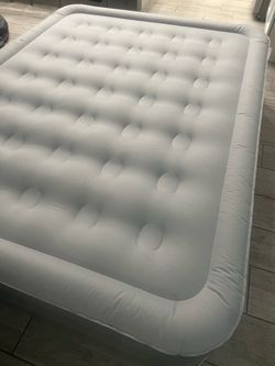 Full size blow up bed- Air mattress WITH PUMP