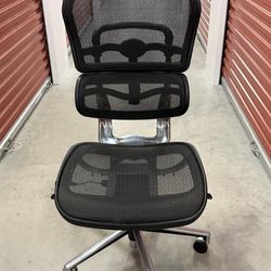 Ergonomic Mesh Chair