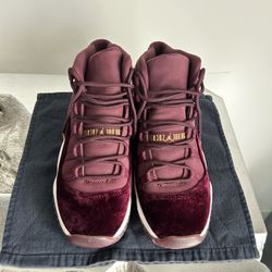 Jordan 11 Velvet Maroon